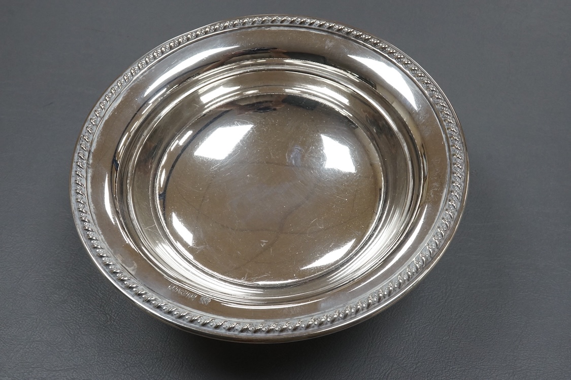 An Elizabeth II silver pedestal bowl, by Barker Brothers Silver Ltd, Birmingham, 1973, 17.6cm, 8.2oz.